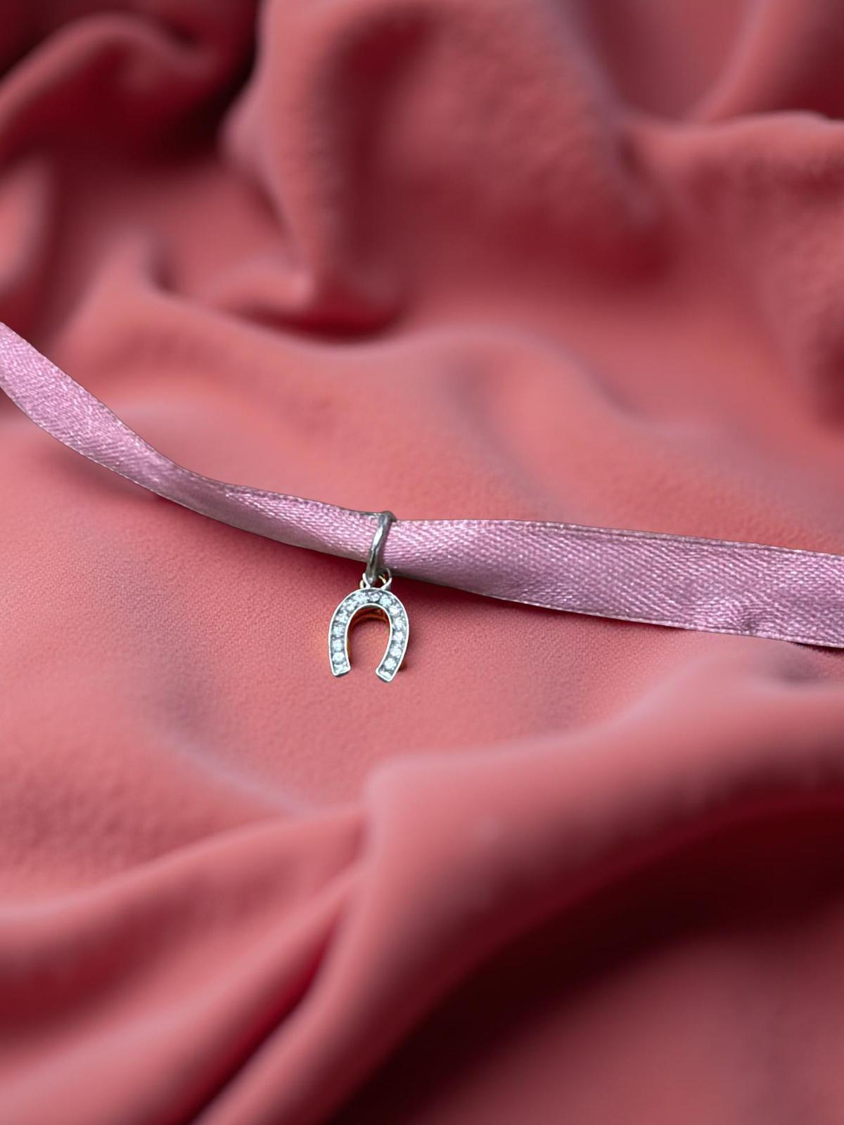 ciondolo ferro di cavallo con brillantini per bracciali o collane