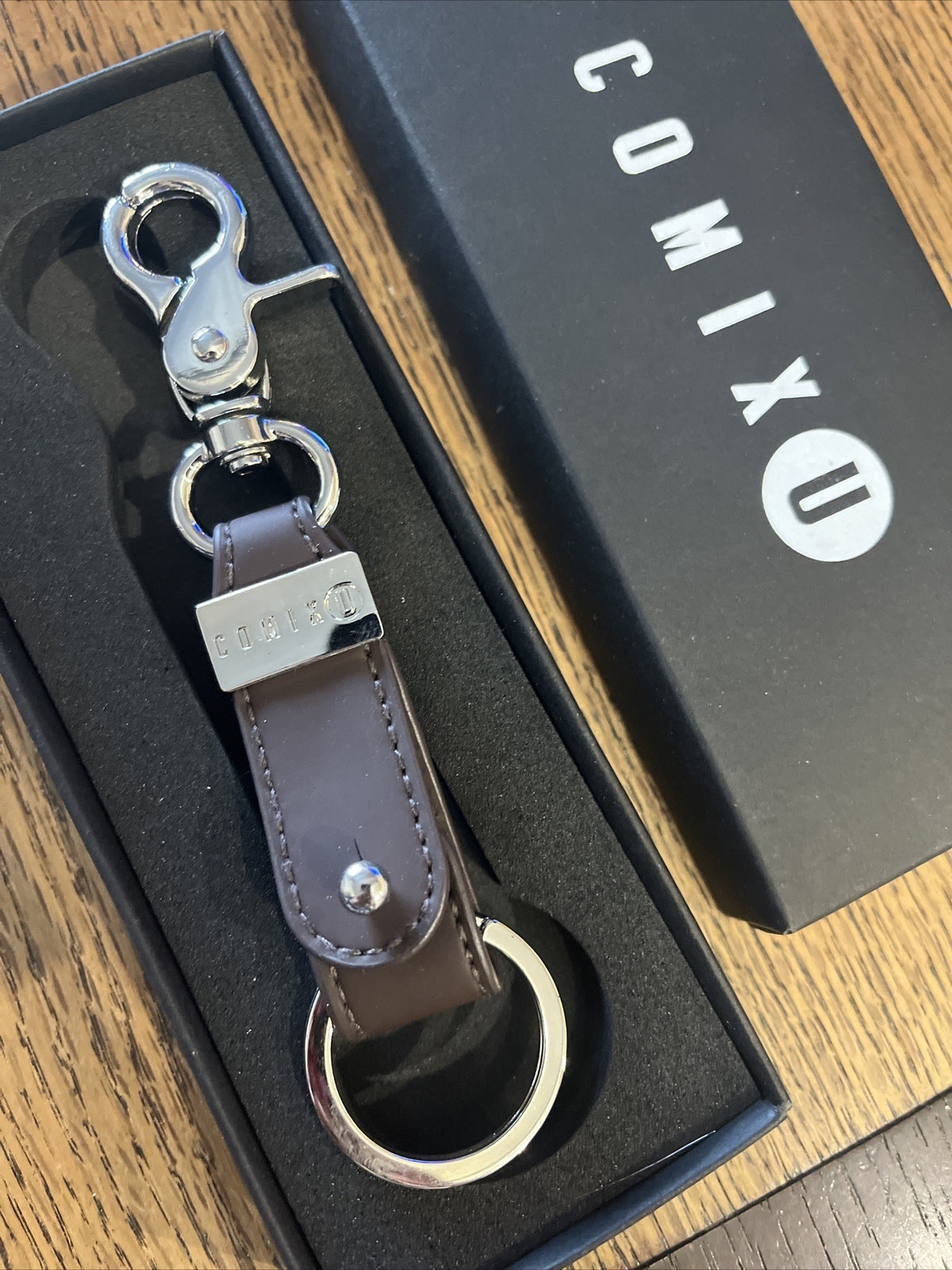 portachiavi chiave comix U marrone con anello scritta in metallo 13,5 cm