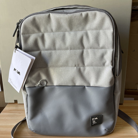 Borsa Zaino NAVA backpack grigio chiaro ufficio lavoro viaggio donna e uomo