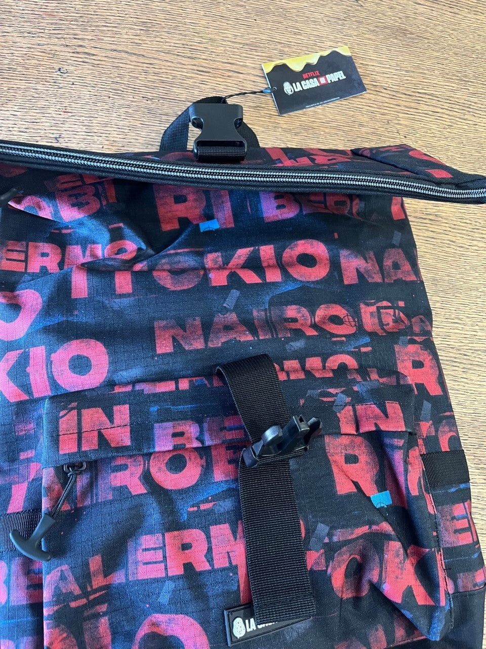 ZAINO NETFLIX LA CASA DI CARTA CASA DE PAPEL SACCA MARE BORSA TEMPO LIBERO