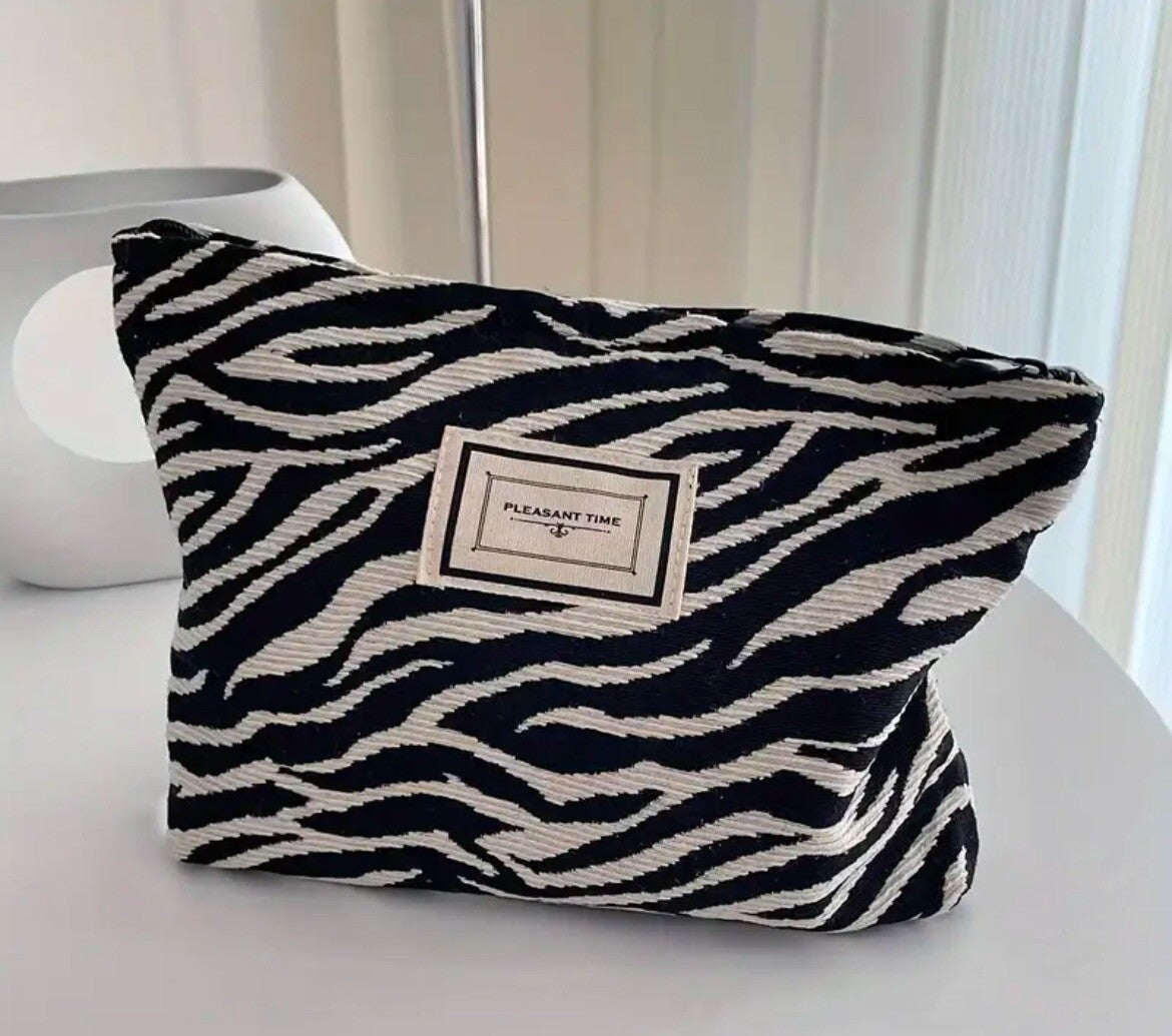 beauty pochette borsa a mano zebrato bianco nero porta oggetti viaggio trucchi