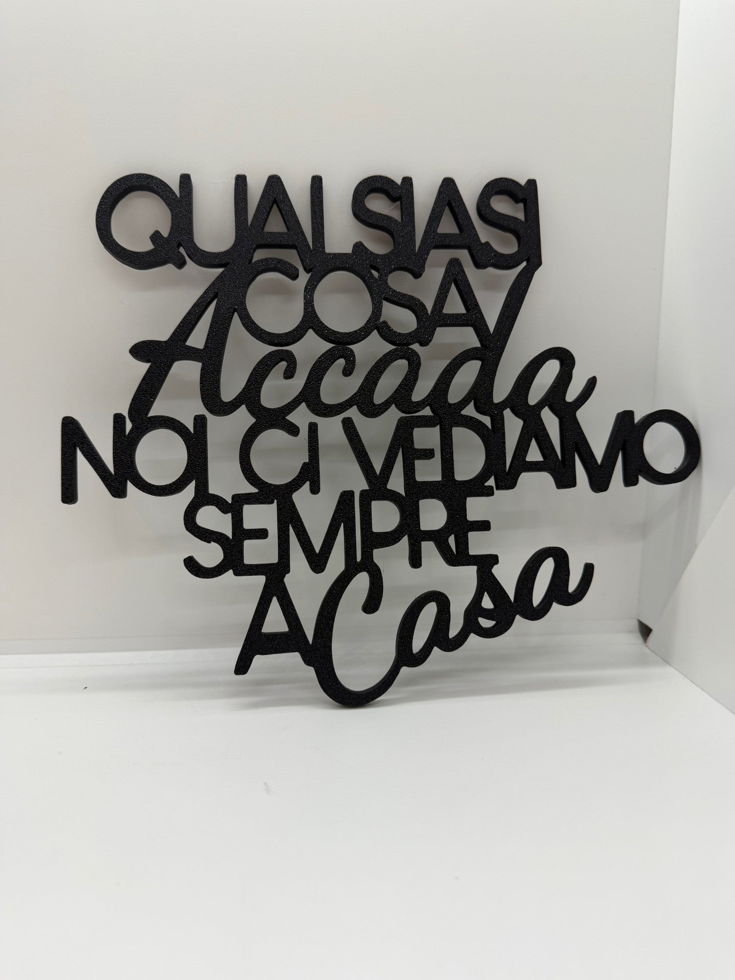decorazione scritta da appendere "qualsiasi cosa accada noi ci vediamo sempre a casa" home
